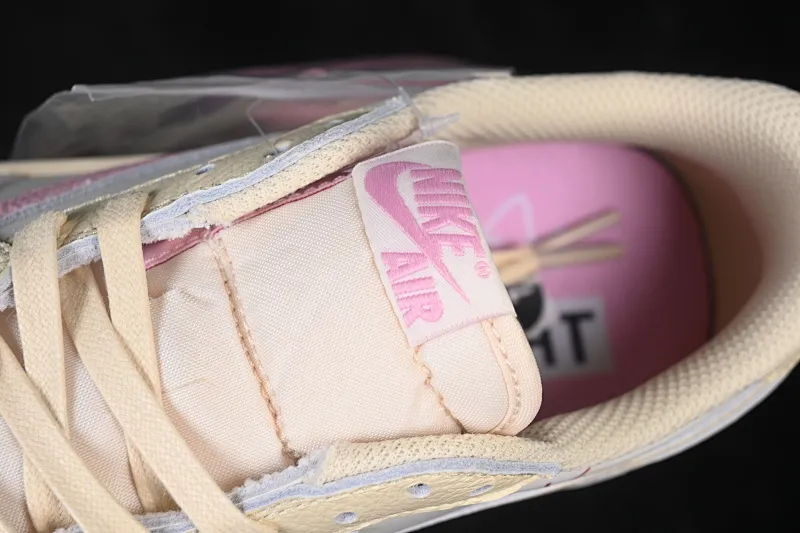 All categories Air Jordan Jordan series basketball shoes Air Jordan 1 Low ZG version Travis Scott x Air Jordan 1 Low OG AJ1 Joe 1 undercut low top full head layer IQ7604-100